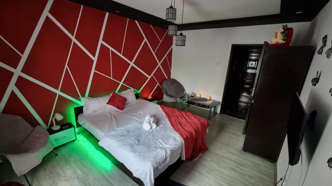Studio Vale Appartement Hunedoara Buitenkant foto
